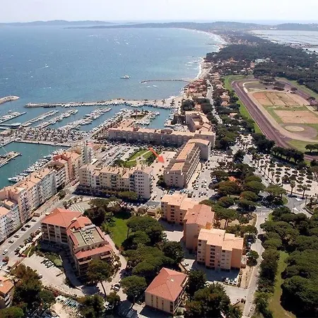 Holidays Hyères Exterior foto